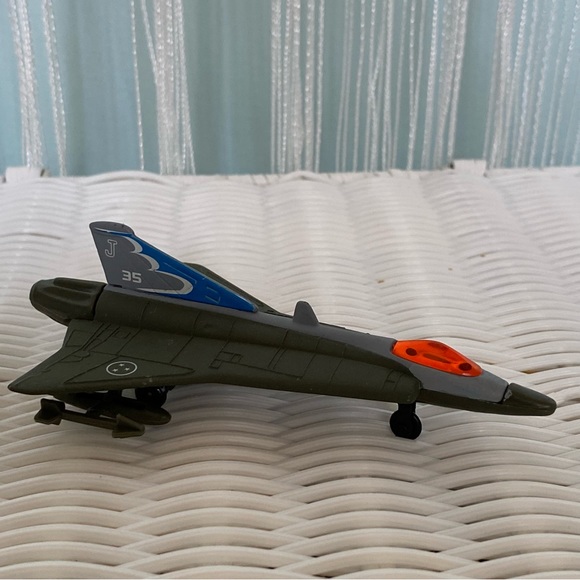 Bundle of Four Toy Vehicles - Picture 6 of 17